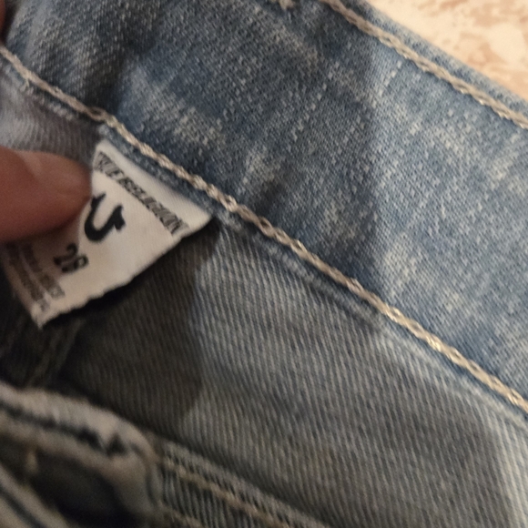 Sold - Picture 3 of 3